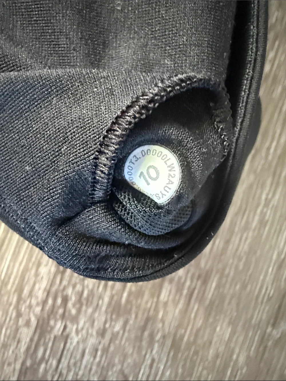 Lululemon Energy Bra Luxtreme Medium Support Strappy Sports Bra Black, size 10